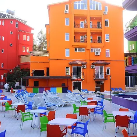 Hotell Rainbow Castle 3*