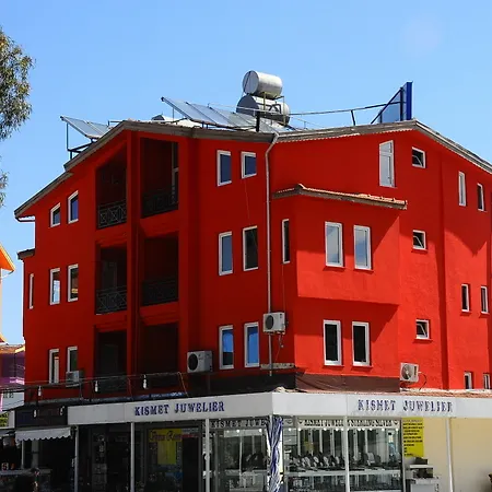 Rainbow Castle Hotell 3*